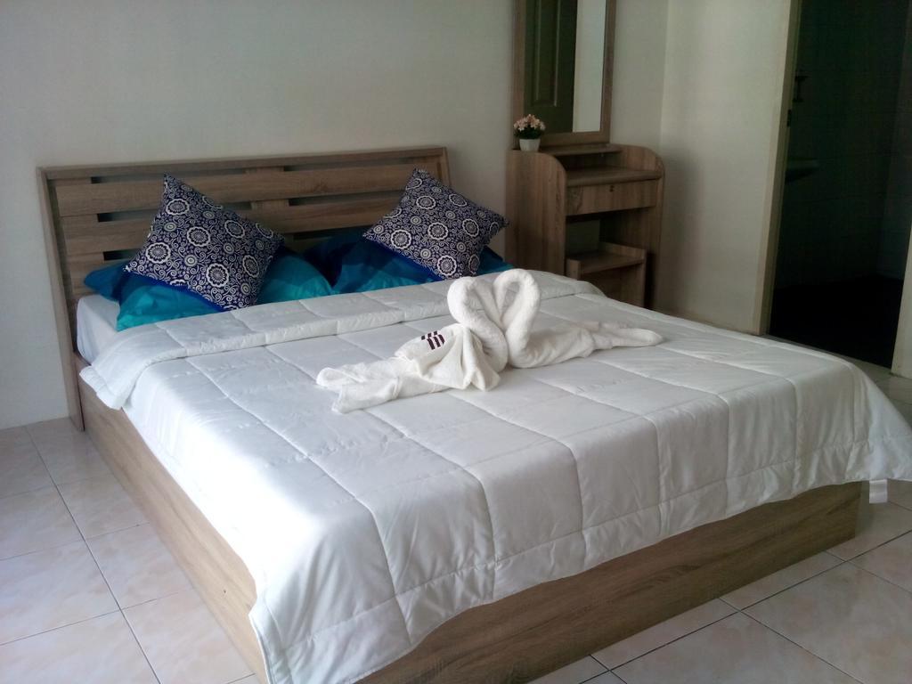 Sunshine Guesthouse Patong Ngoại thất bức ảnh