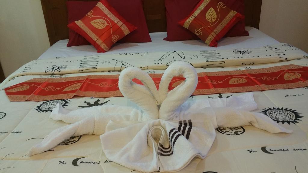 Sunshine Guesthouse Patong Ngoại thất bức ảnh