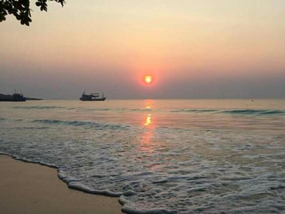 Sunshine Guesthouse Patong Ngoại thất bức ảnh